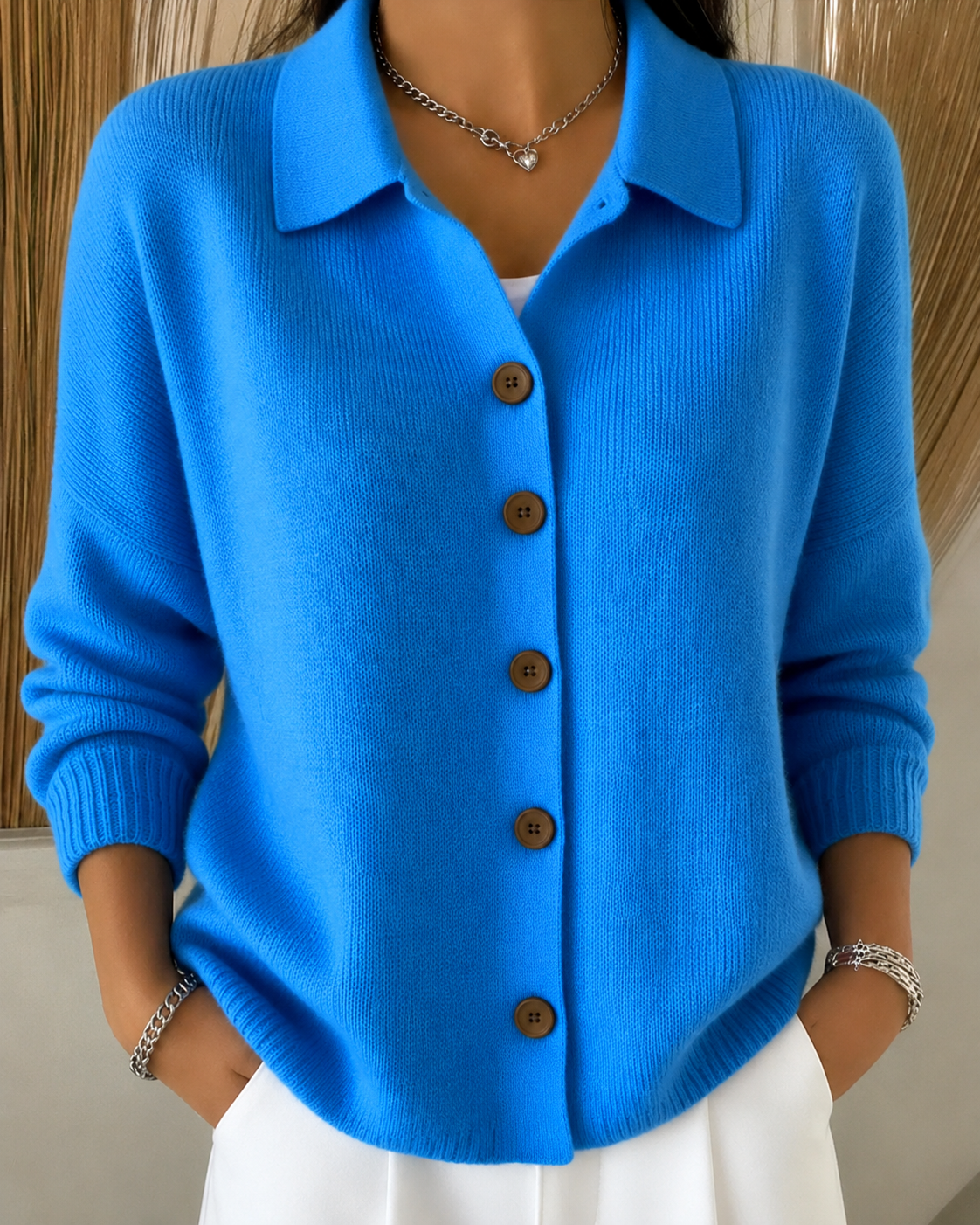 Cardigans med nedliggende krave og brune frontknapper - Blå #Farve_Blå