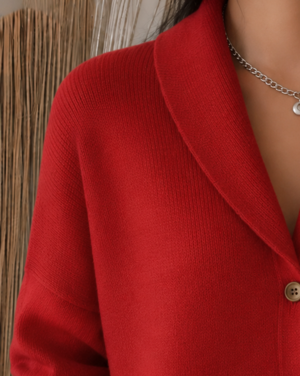 Cardigans med nedliggende krave og brune frontknapper - Rød #Farve_Rød