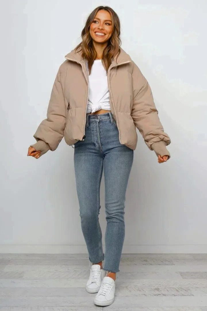 Jakker med kort quiltet krop og brede ribmanchetter - Khaki #Farve_Khaki