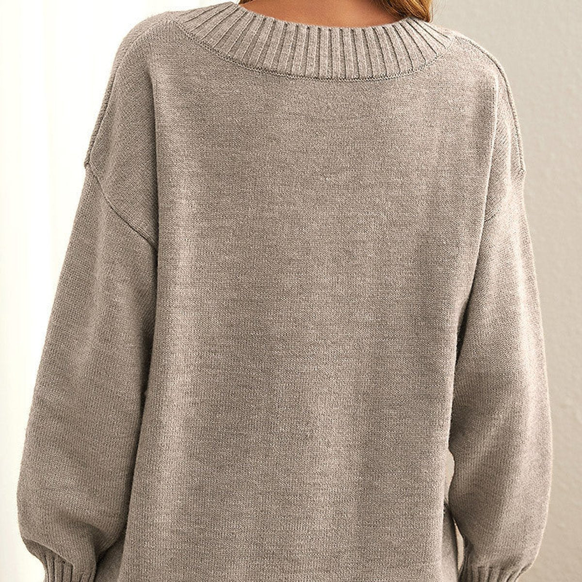 Striktrøjer med bred V-hals og markante ribkanter - Beige #Farve_Beige